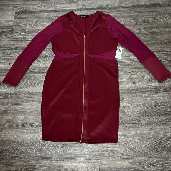 Fashion To Figure Elegant Burgundy Dress with Gold Zipper Size 0 - Picture 1 of 7